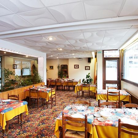 Hotel De Paris Bagneres-de-Luchon Экстерьер фото